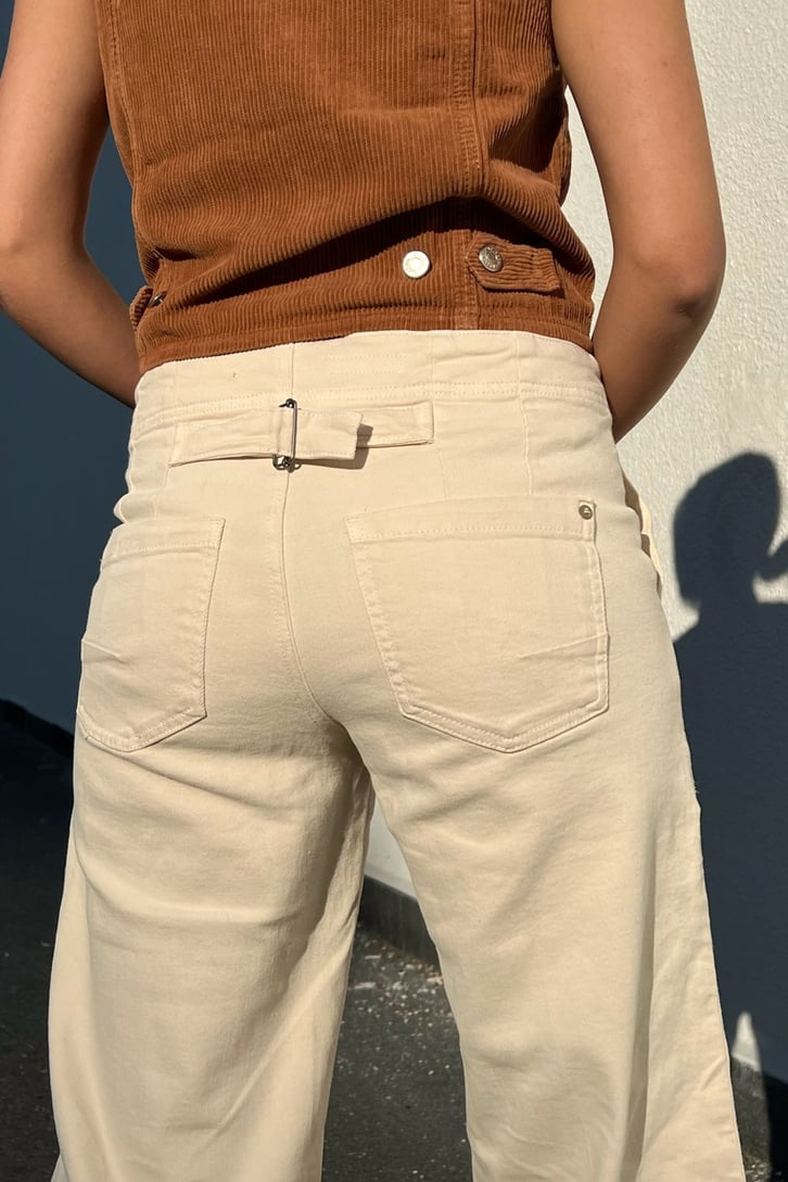 Düğme Detay Krem Baggy Pantolon