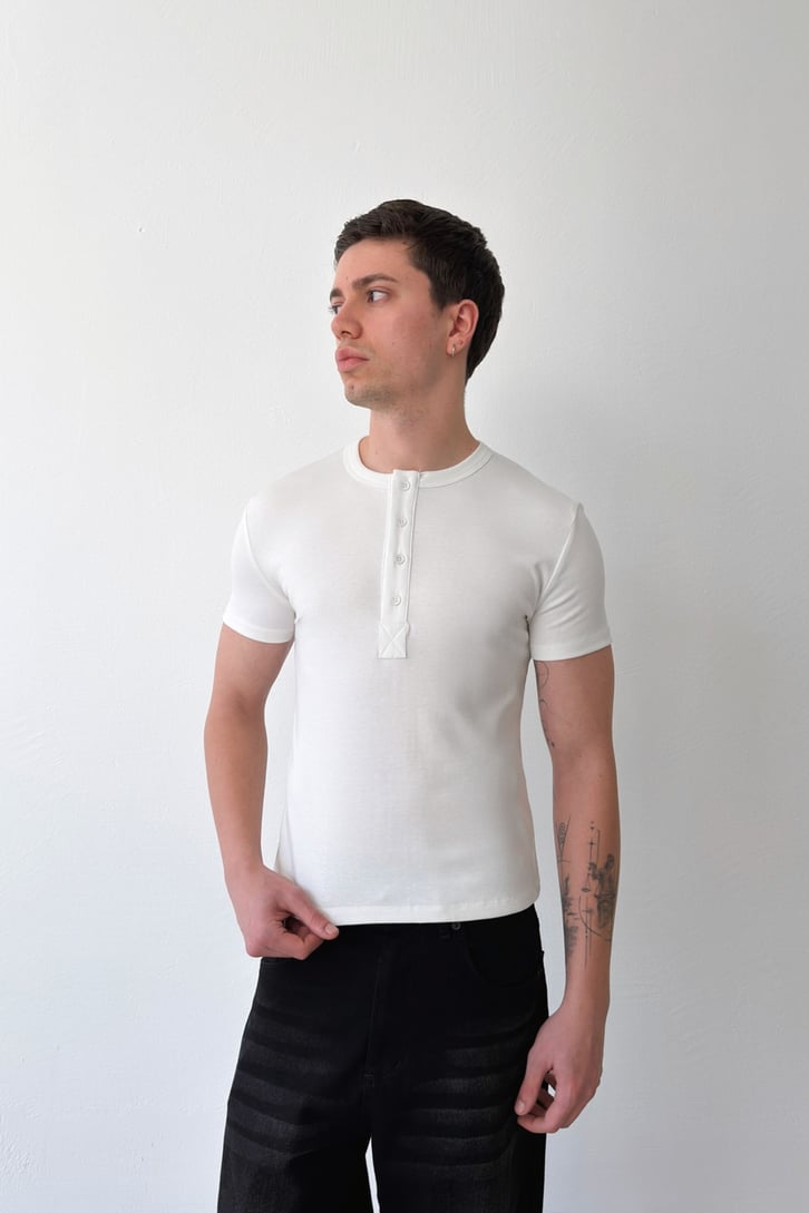 Düğmeli Basic Tişört