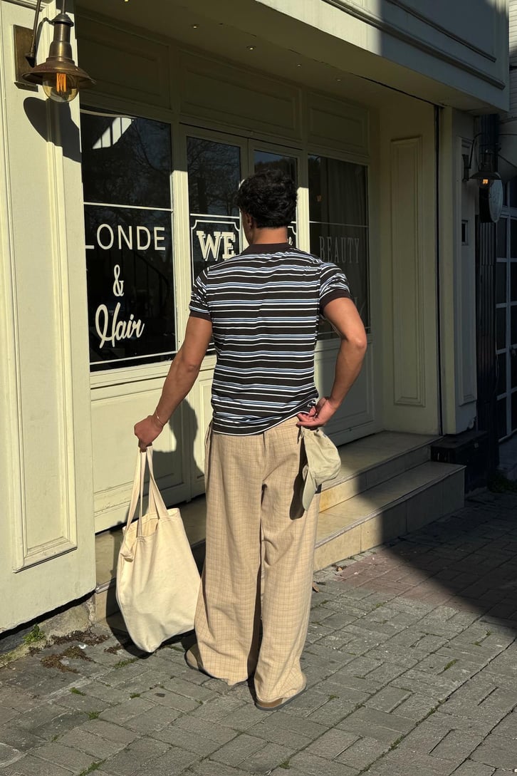 Düğmeli Polo Yaka Çizgili Tişört