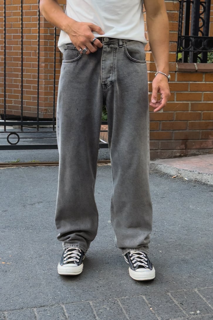 Düz Yıkamalı Baggy Fit Jean