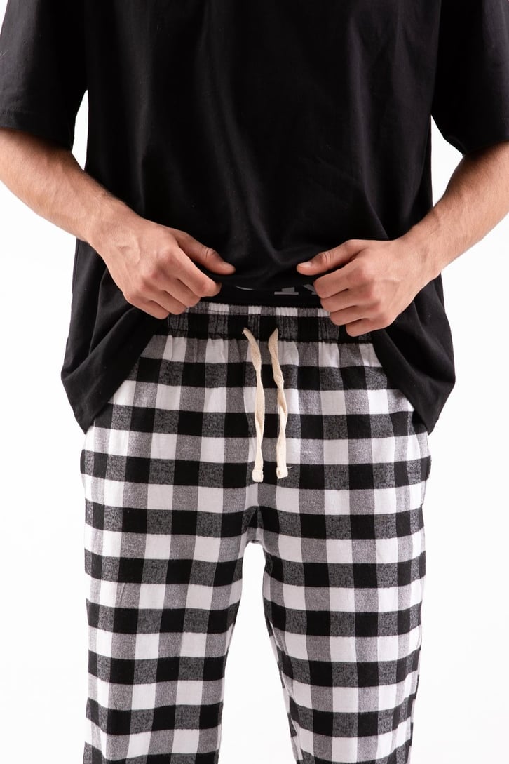 Ekoseli Bel İpli Siyah Pijama
