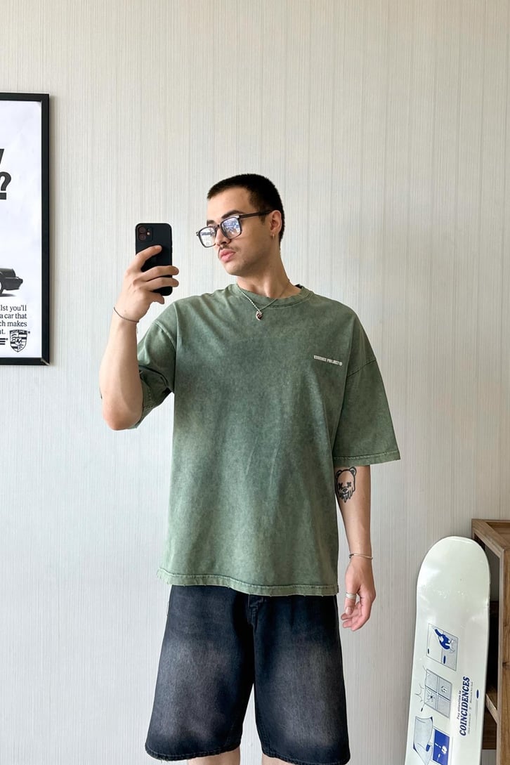 Essence Acid Wash Baskılı Oversize Tişört