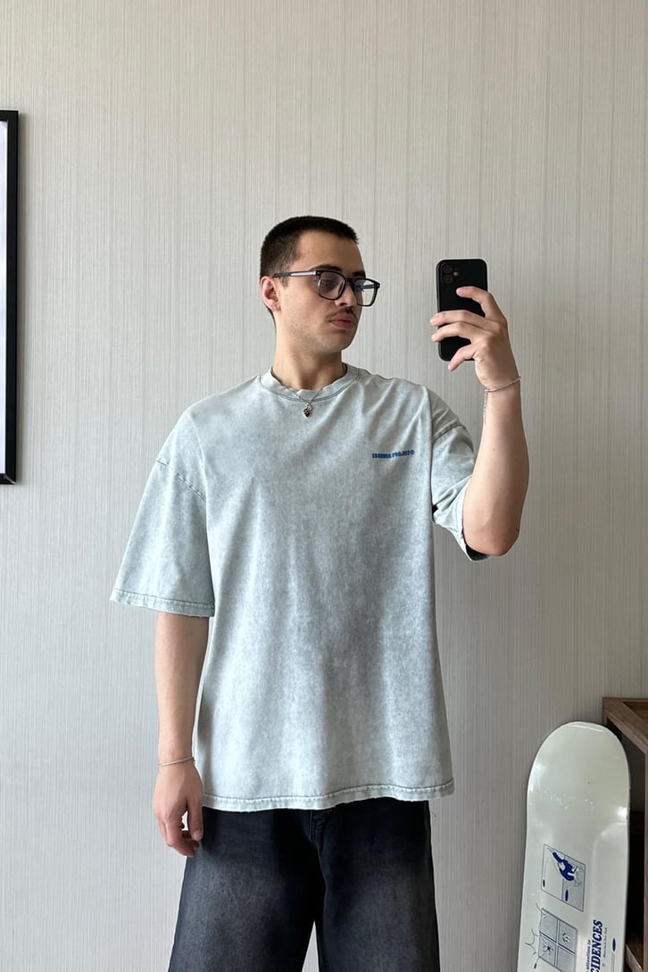 Essence Acid Wash Baskılı Oversize Tişört