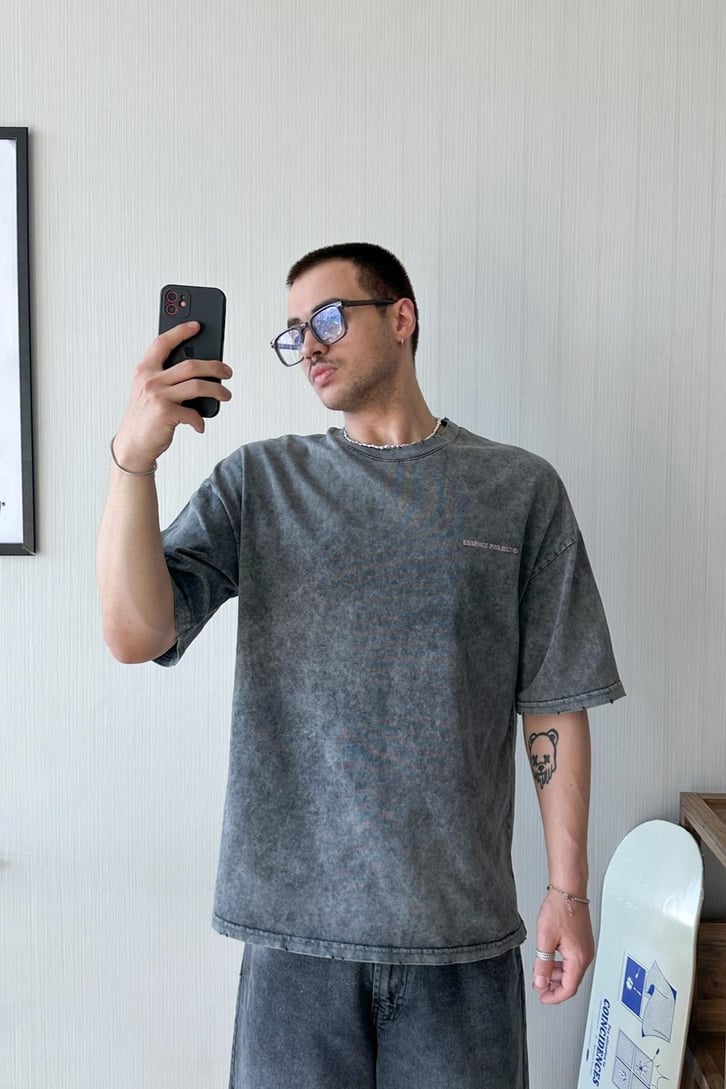Essence Acid Wash Baskılı Oversize Tişört