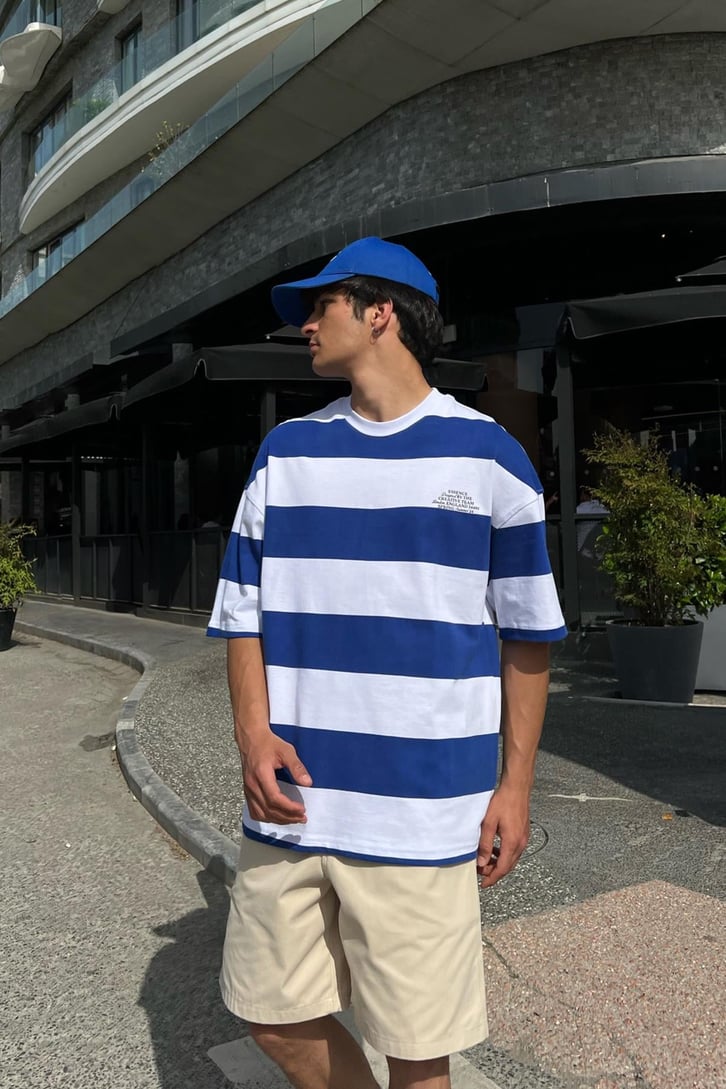 Essence Baskılı Çizgili Siyah Oversize Tişört