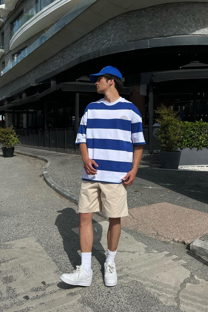 Essence Baskılı Çizgili Siyah Oversize Tişört