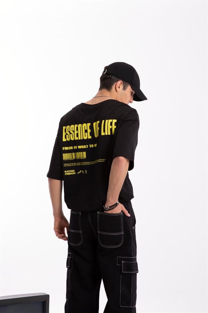 Essentialism Sırt Baskılı Siyah Oversize Tişört