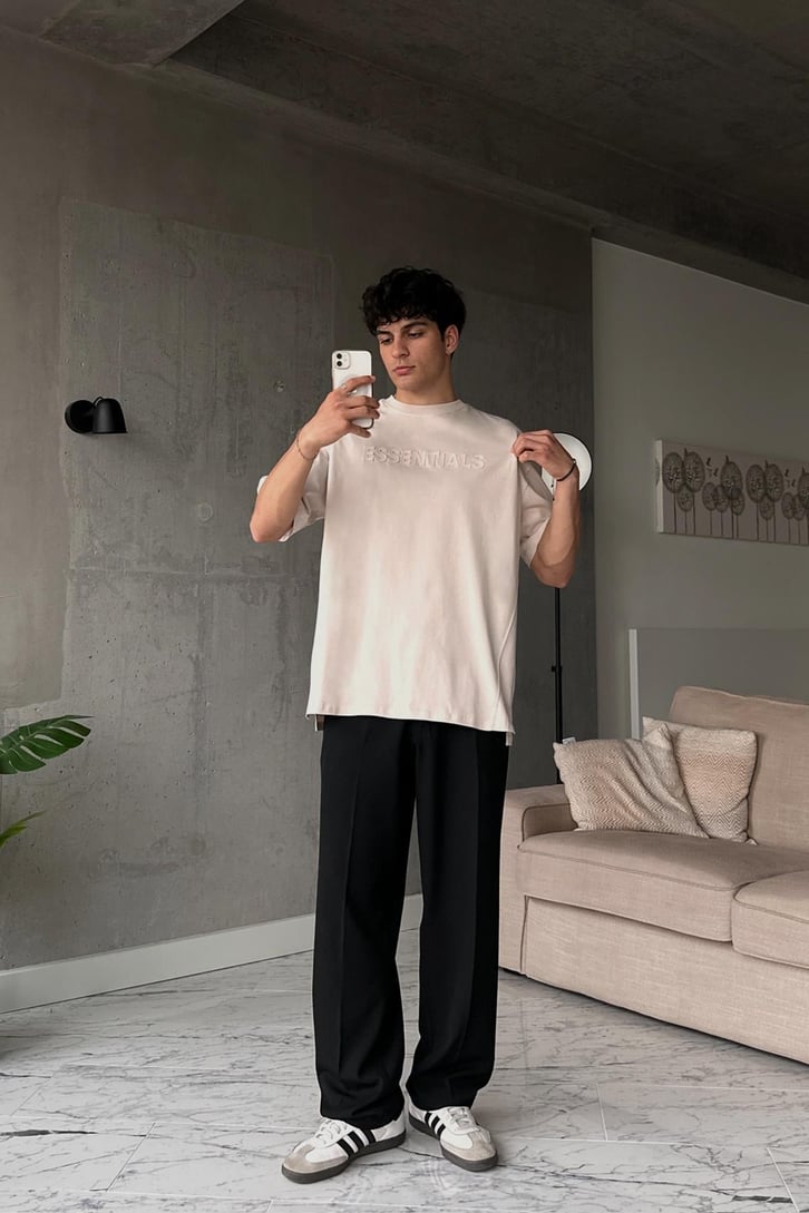 Essentials Kabartma Baskılı Taş Rengi Oversize Tişört