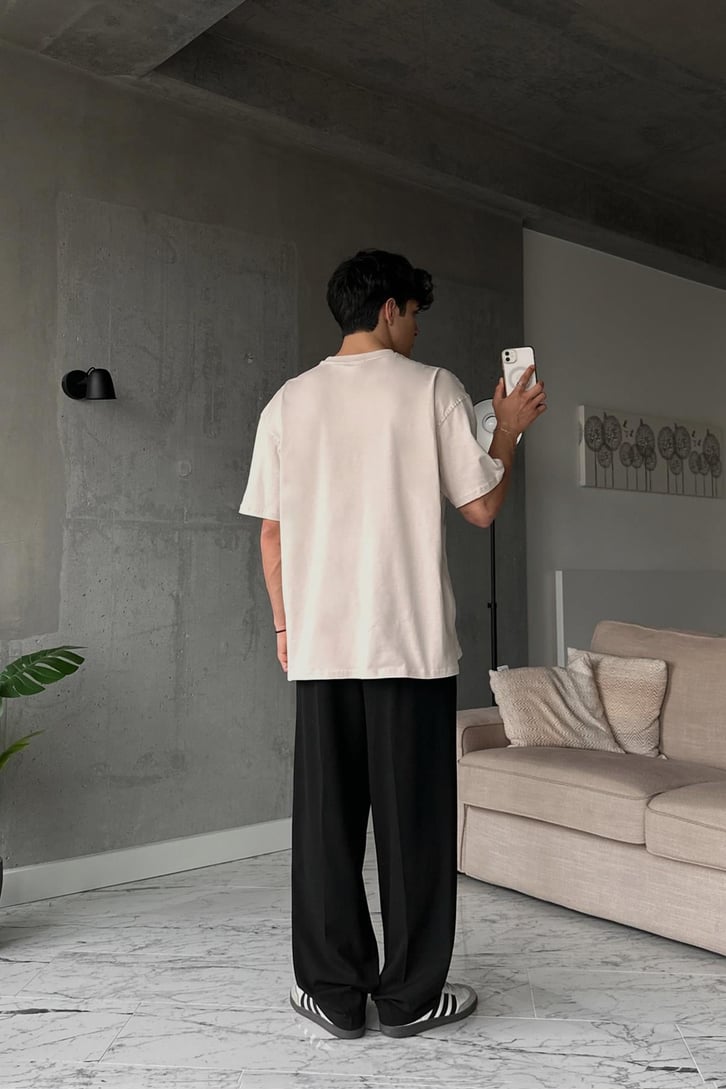 Essentials Kabartma Baskılı Taş Rengi Oversize Tişört