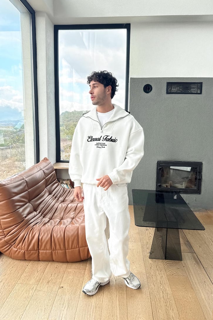 Eternal Nakışlı Beyaz Sweat