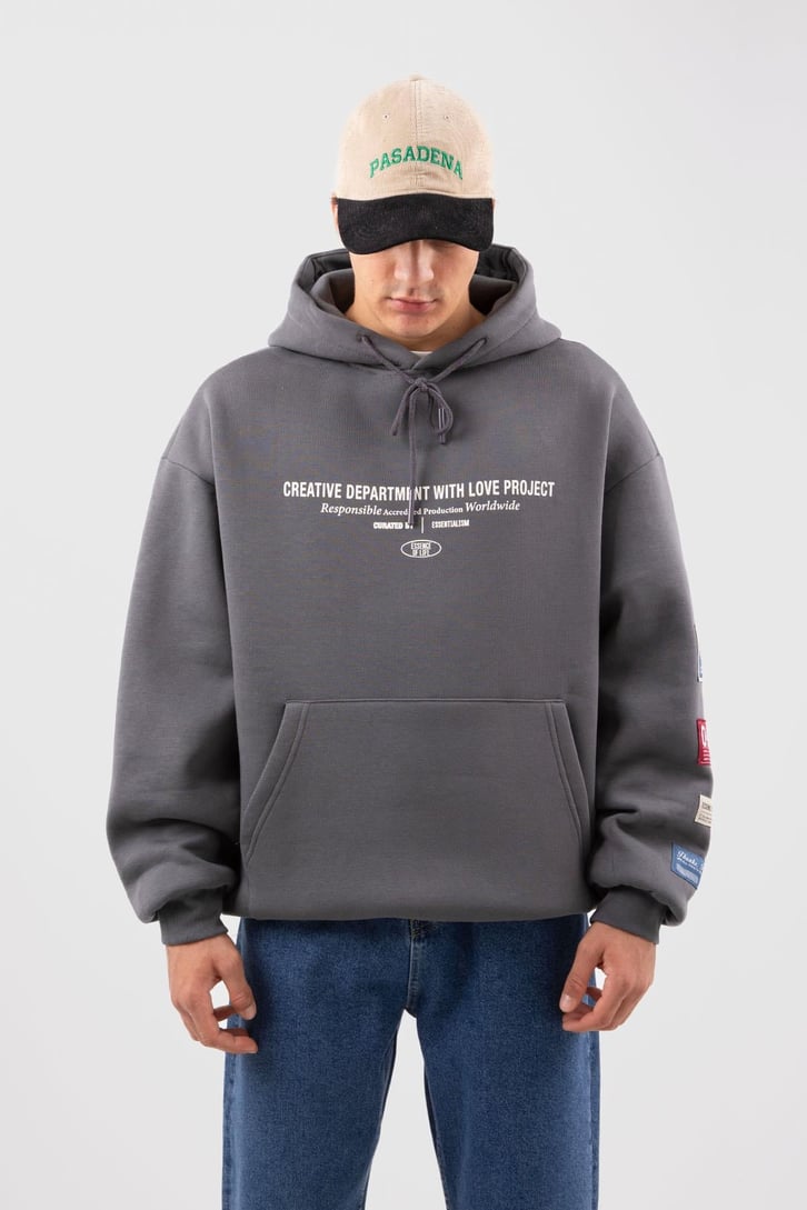 Etiket Nakışlı Bej Oversize Hoodie