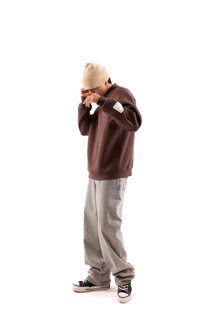 Etiket Nakışlı Kahverengi Oversize Sweatshirt