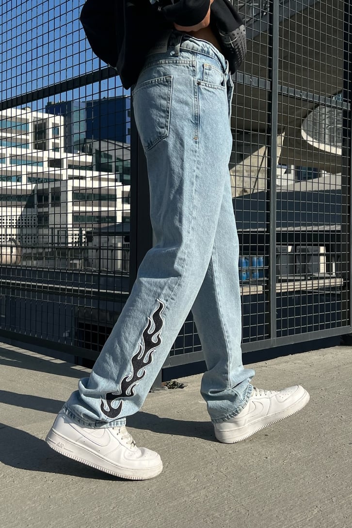 Flame Nakışlı Buz Mavi Baggy Jean