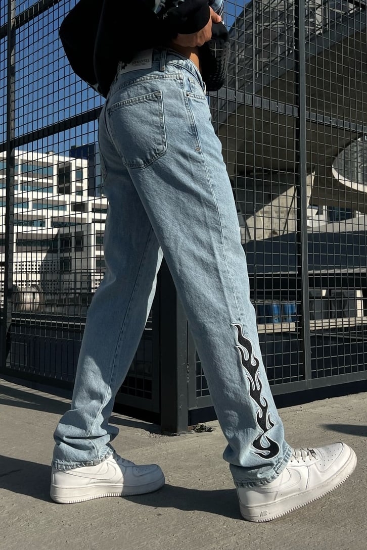 Flame Nakışlı Buz Mavi Baggy Jean