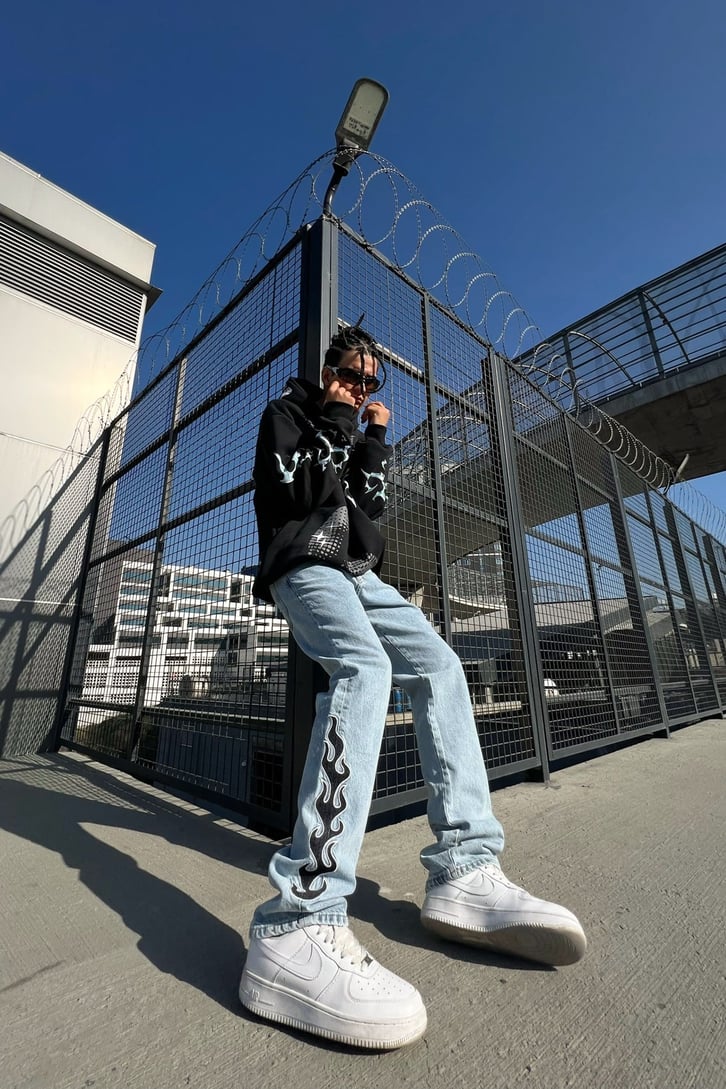 Flame Nakışlı Buz Mavi Baggy Jean