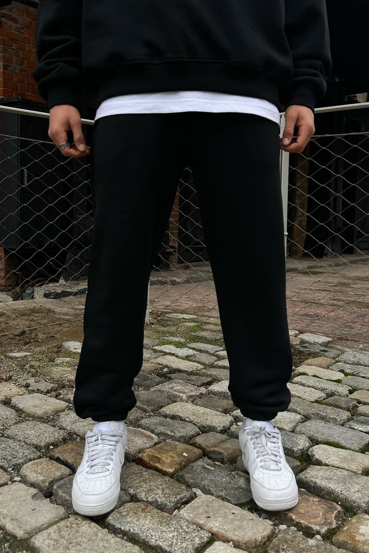 Flaw Atelier Basic Outfit Eşofman Takımı ve Çorap