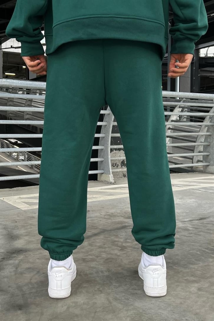 Flaw Atelier Basic Outfit Yeşil İçi Pamuklu Eşofman Takımı ve Beyaz Çorap