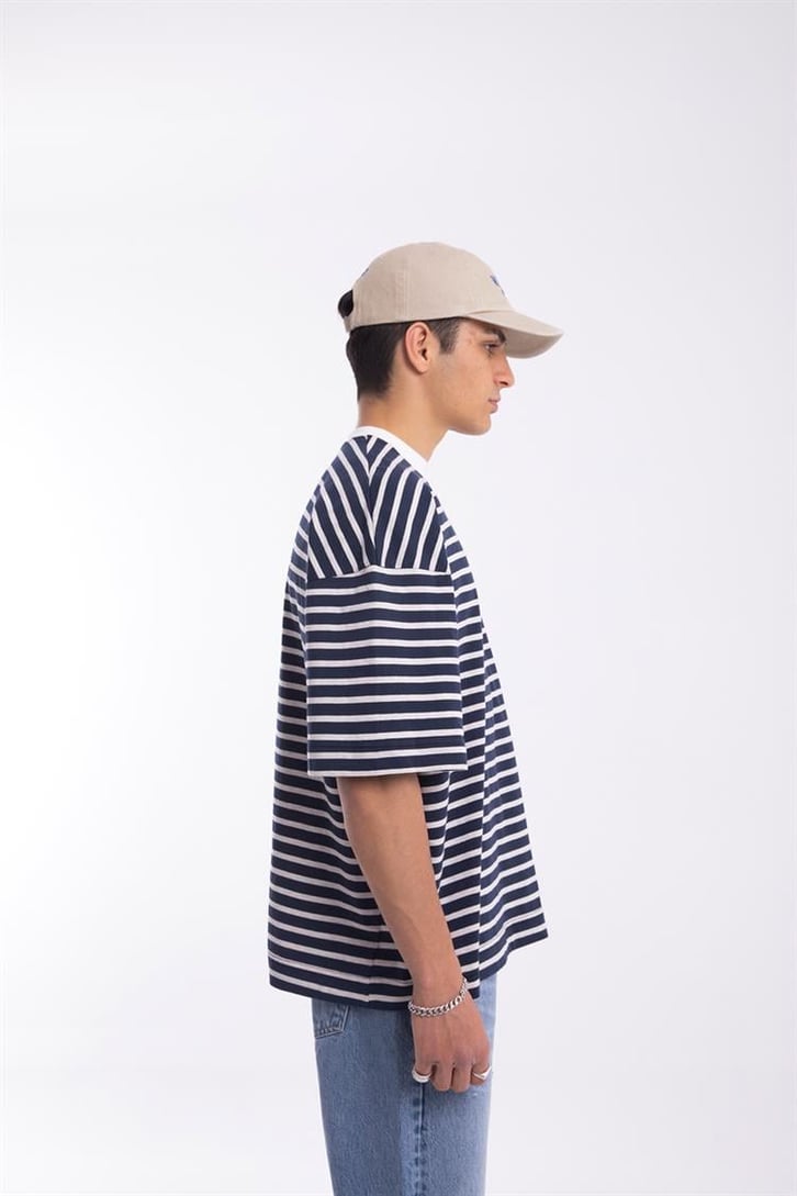 Flaw Atelier Beyaz Çizgili Lacivert Oversize Tshirt