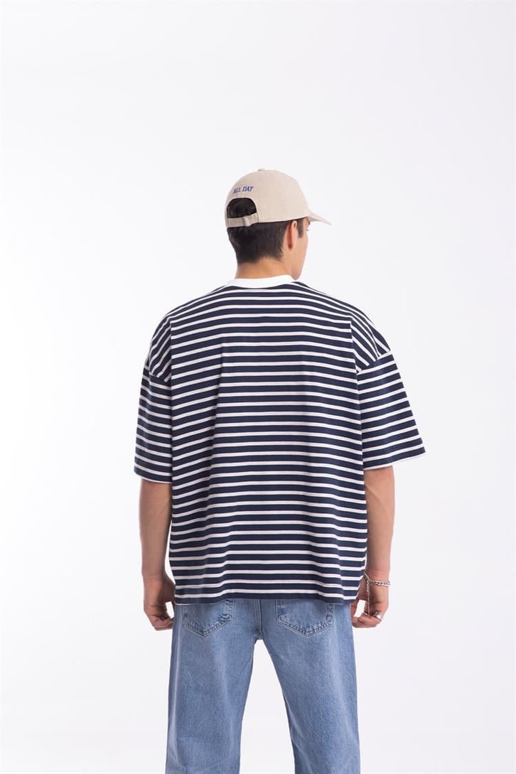 Flaw Atelier Beyaz Çizgili Lacivert Oversize Tshirt