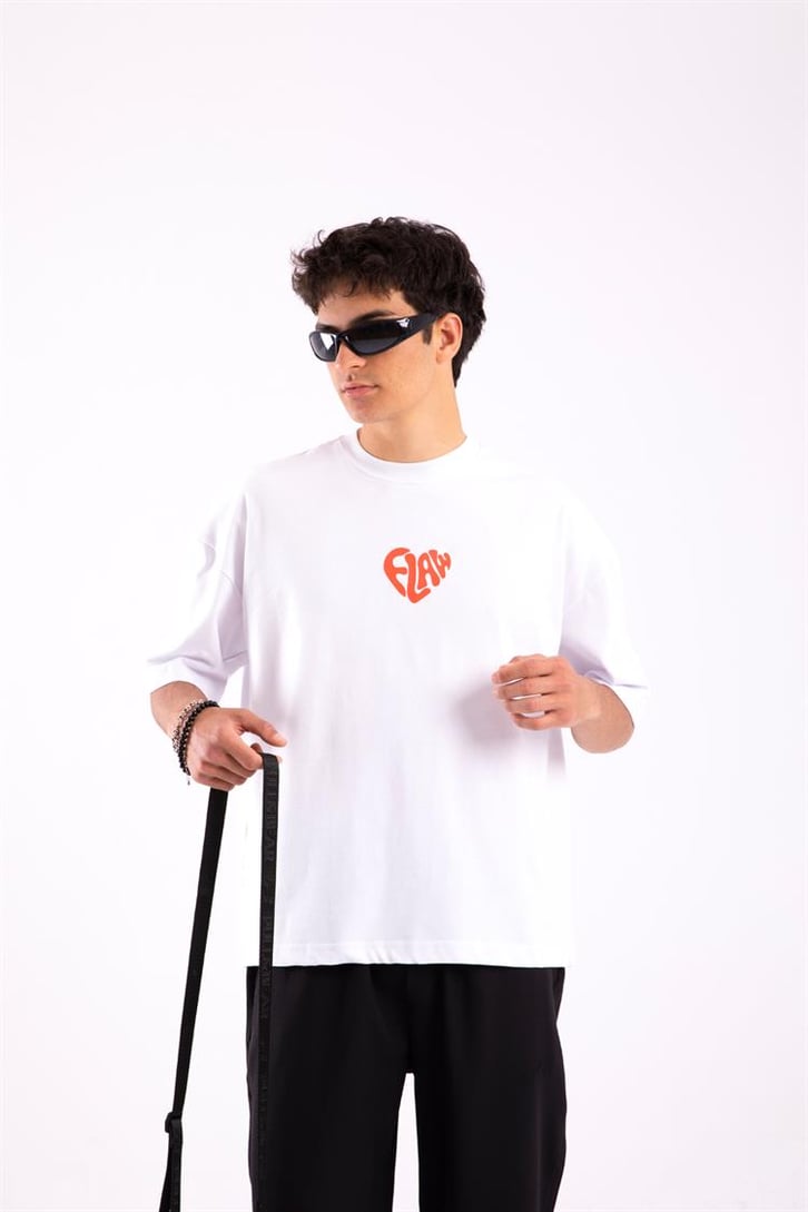 Flaw Atelier Flaw Heart Printed Beyaz Oversize Tişört