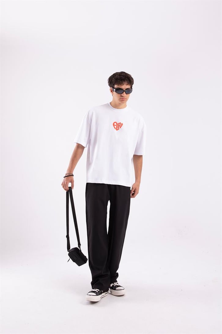 Flaw Atelier Flaw Heart Printed Beyaz Oversize Tişört