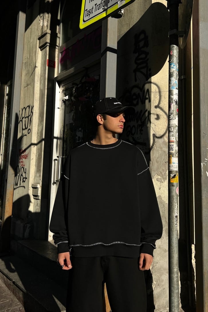 Flaw Atelier Kontrast Dikiş Siyah Oversize Sweatshirt