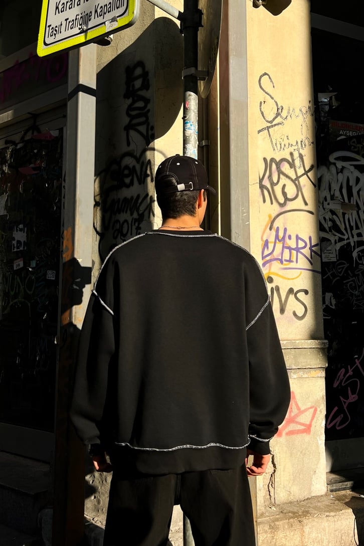 Flaw Atelier Kontrast Dikiş Siyah Oversize Sweatshirt