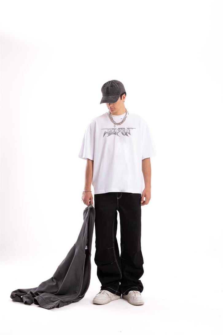 Flaw Atelier Metallic Logo Printed Beyaz Oversize Tshirt