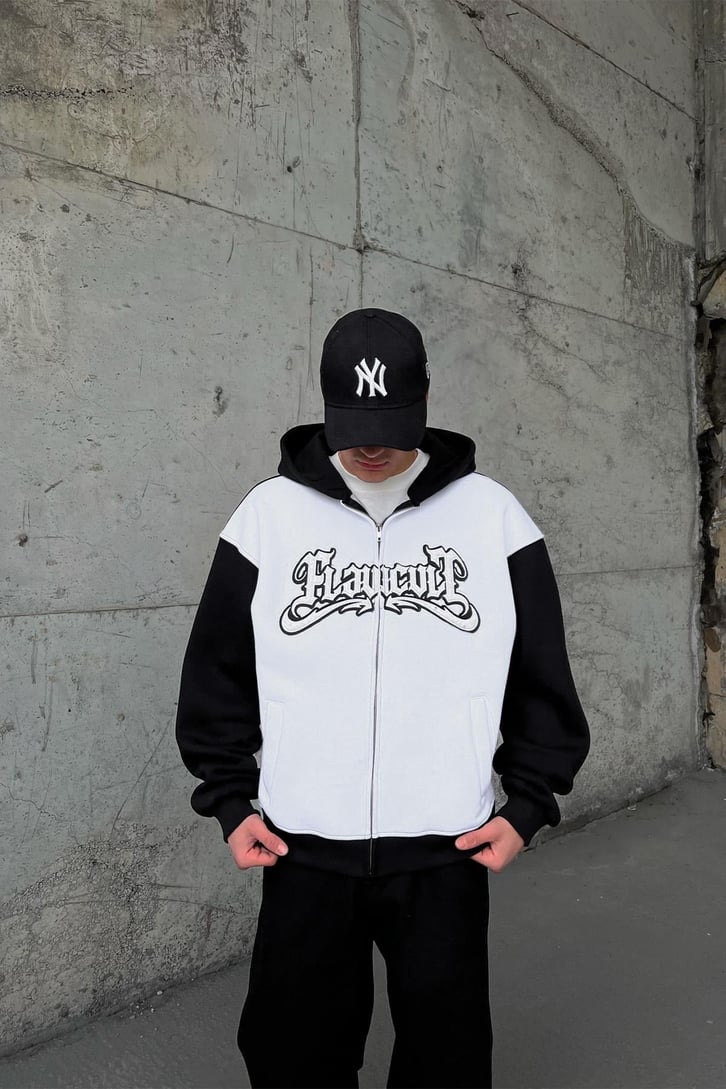 Flaw Atelier Nakışlı Beyaz Oversize Zip Hoodie
