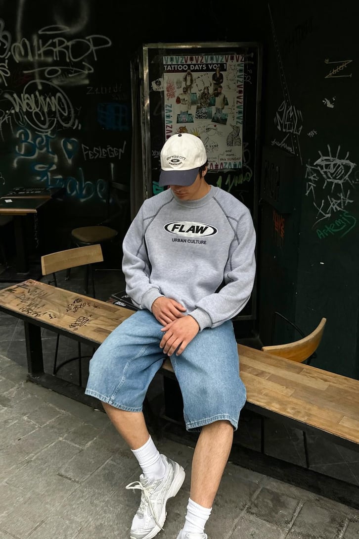 Flaw Atelier Nakışlı Gri Melanj Bisiklet Yaka Sweatshirt