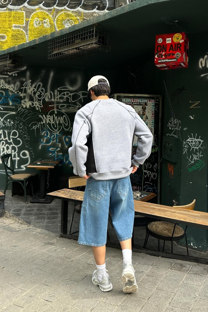 Flaw Atelier Nakışlı Gri Melanj Bisiklet Yaka Sweatshirt