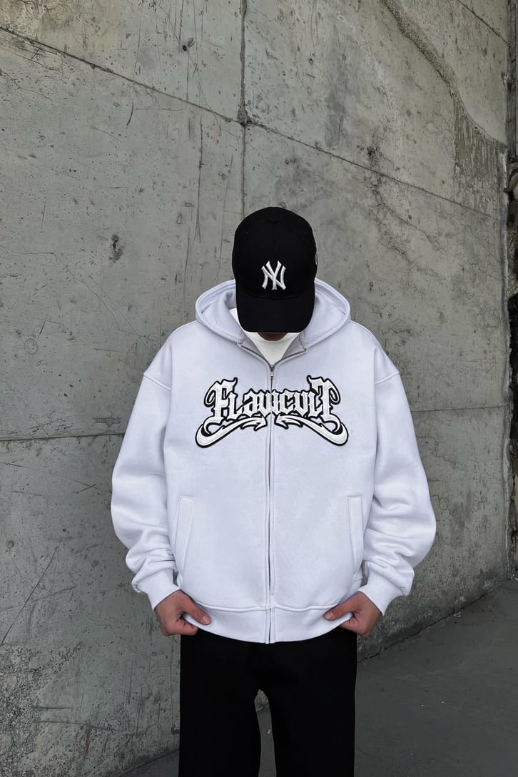 Flaw Atelier Nakışlı Kar Beyaz Oversize Zip Hoodie