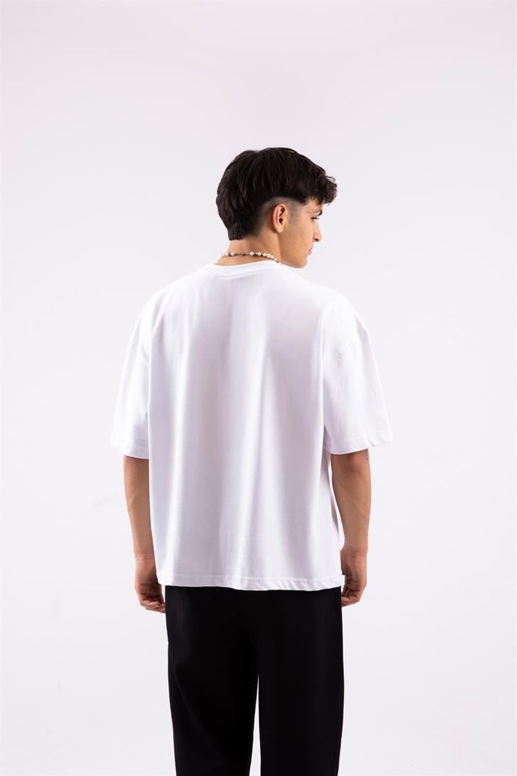 Flaw Atelier Spray Printed Beyaz Oversize Tshirt
