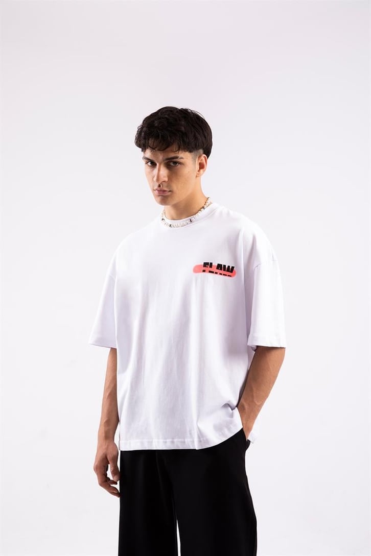 Flaw Atelier Spray Printed Beyaz Oversize Tshirt