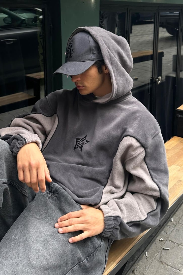 Flaw Atelier Star Flaw Nakışlı Koyu Gri Polar Hoodie