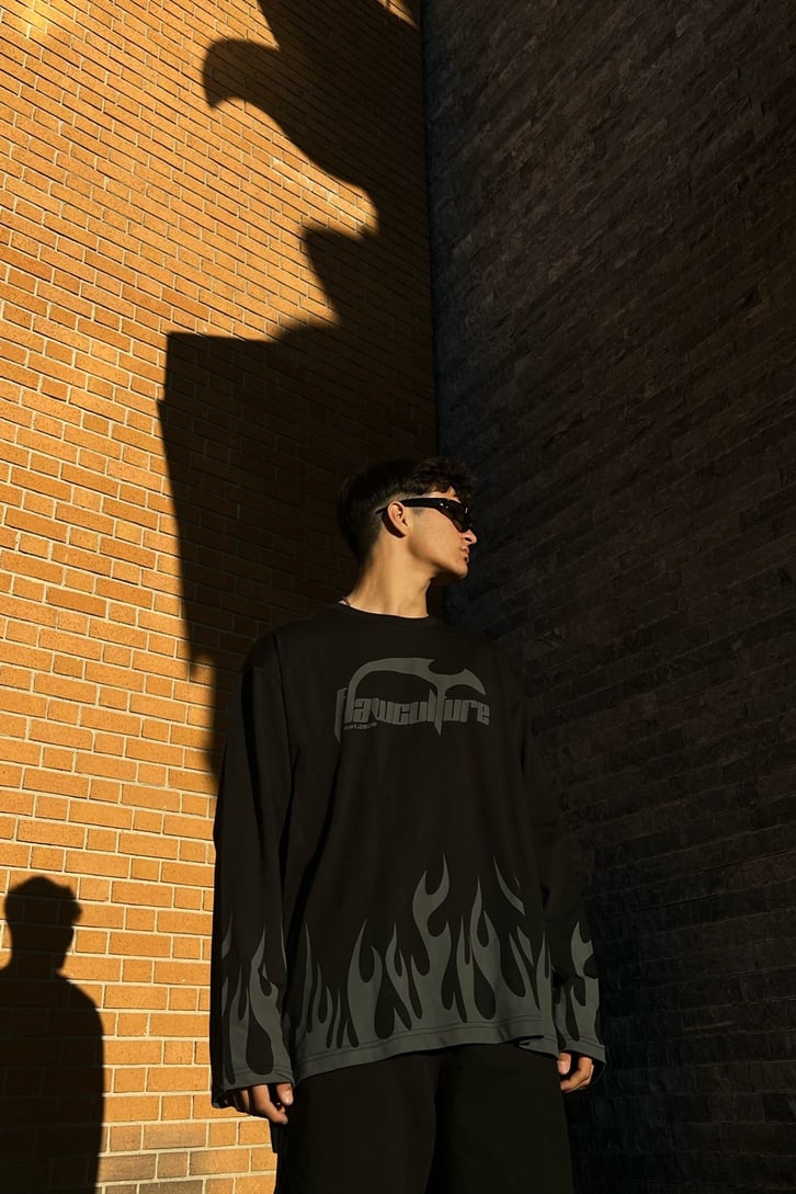 Flaw Culture Flame Long Sleeve Siyah Tshirt