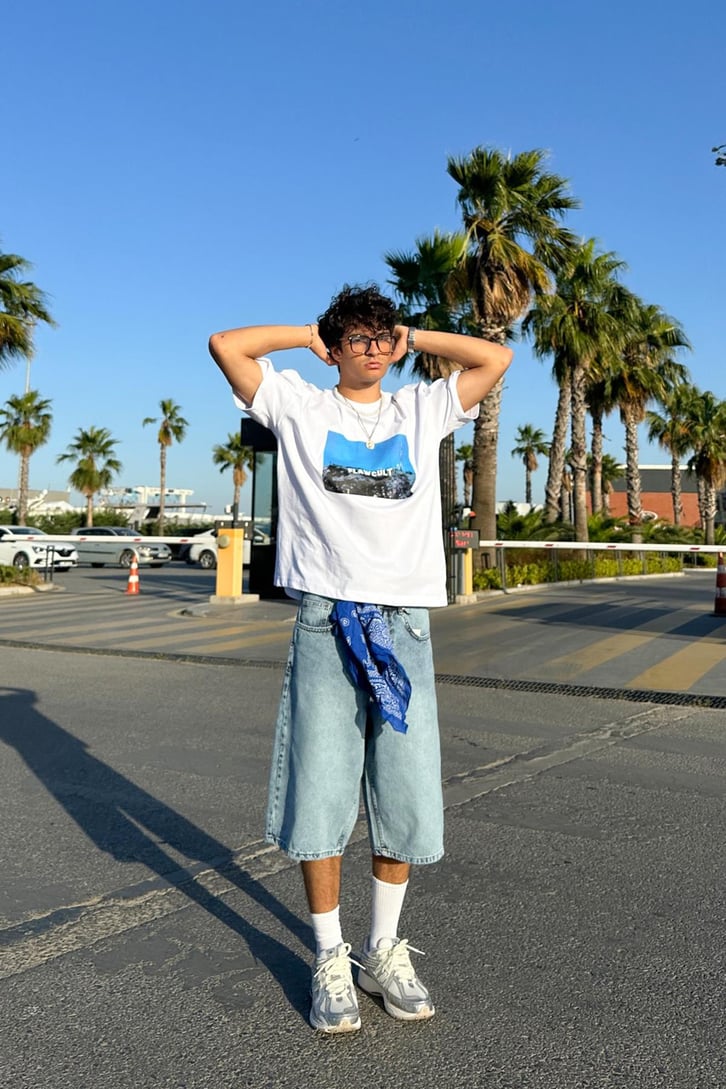 Flaw in Hollywood Baskılı Oversize Tişört