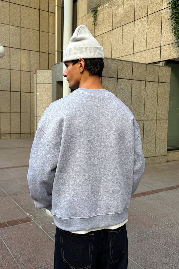 Flaw Nakışlı Bisiklet Yaka Sweatshirt