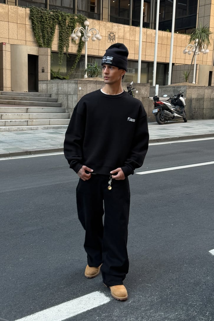 Flaw Nakışlı Bisiklet Yaka Sweatshirt