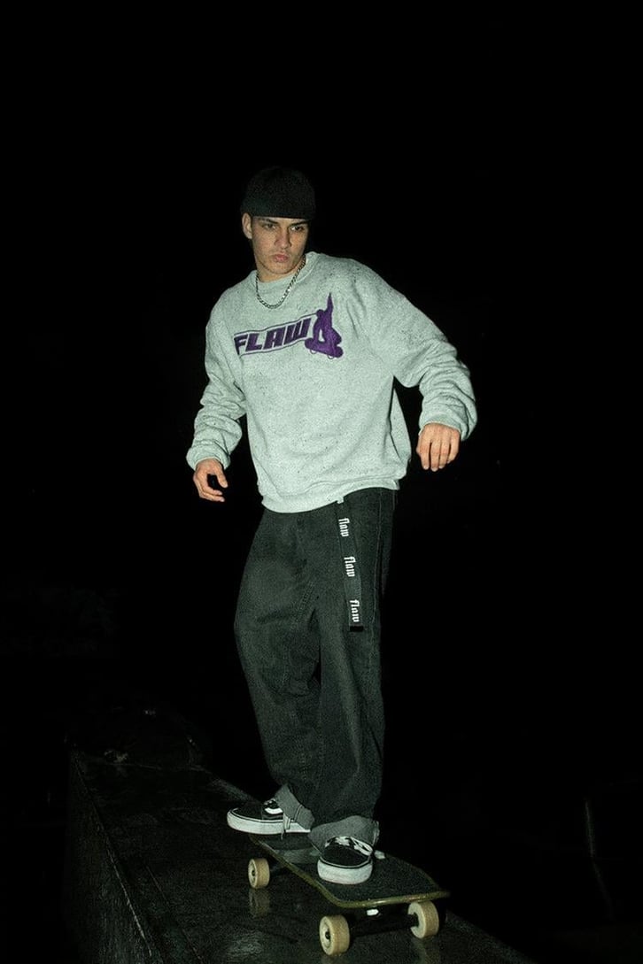 Flaw Skateboard Nakışlı Gri Oversize Sweatshirt
