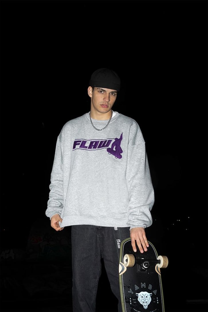 Flaw Skateboard Nakışlı Gri Oversize Sweatshirt