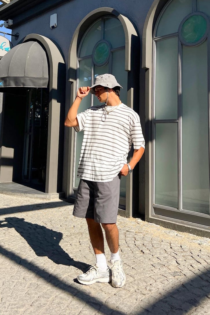 FlawCult Nakışlı Çizgili Oversize Tişört