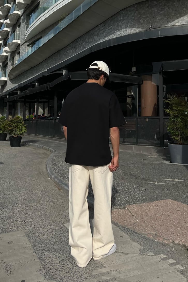 Fresh Nakışlı Siyah Oversize Tişört
