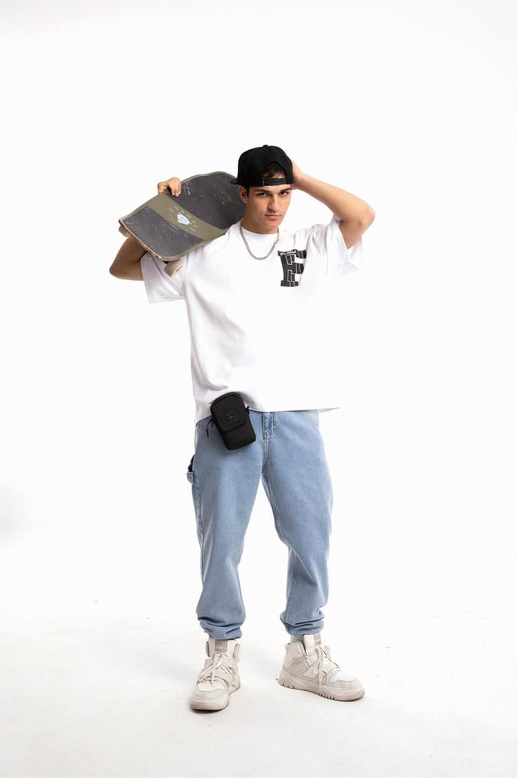 Fubu Baskılı Beyaz Oversize Tişört