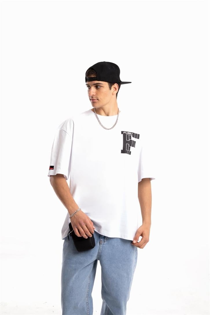 Fubu Baskılı Beyaz Oversize Tişört