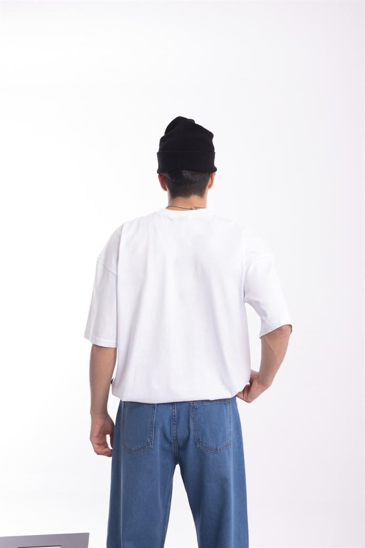 Futurehead Nakışlı Beyaz Oversize Tişört