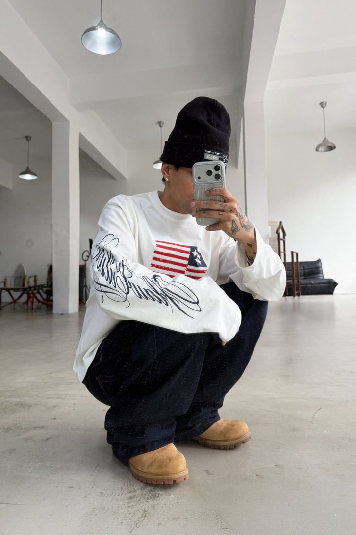 FW Stars Curved Long Sleeve