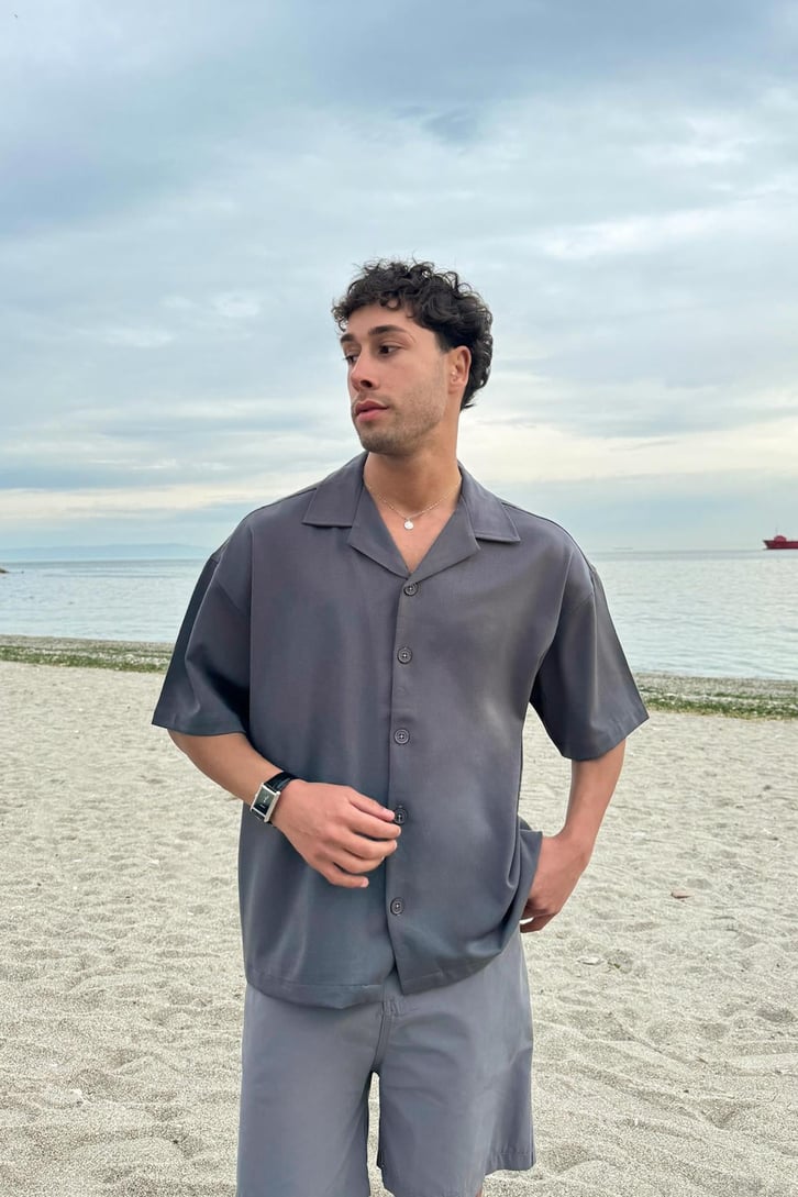 Gabardin Kumaş Oversize Kısa Kol Gömlek