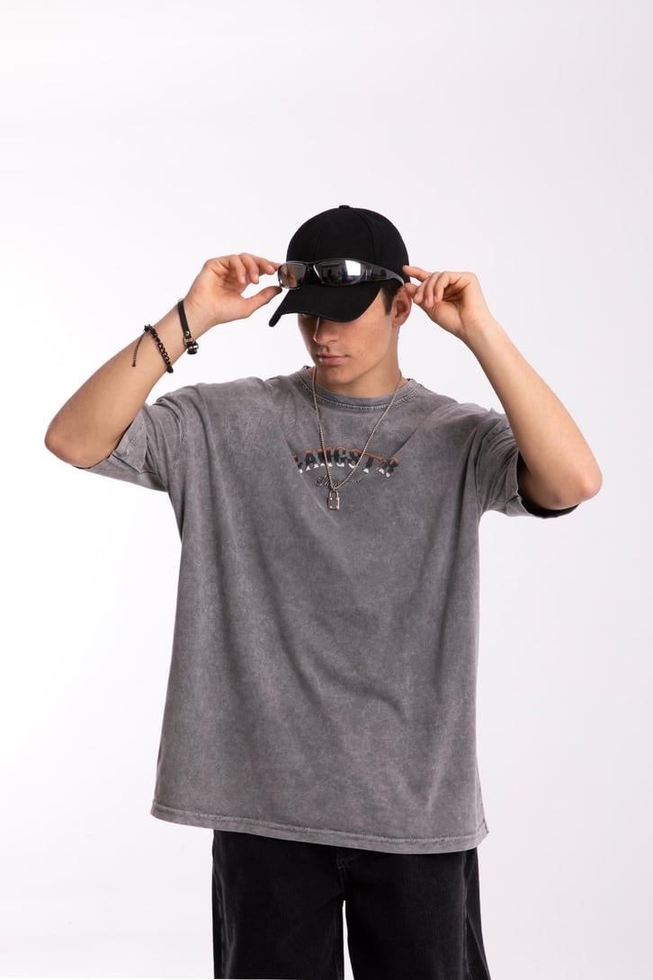 Gangster Baskılı Acid Wash Tshirt