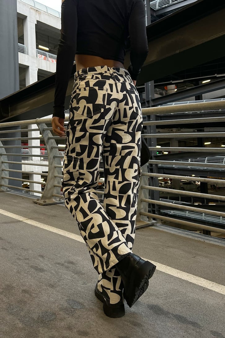 Geometrik Desen Siyah Baggy Jean